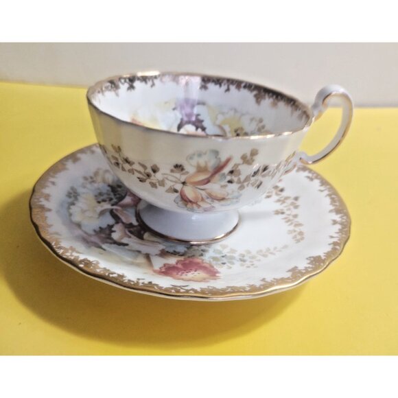 Vintage Aynsley Orchid Teacup and Saucer, Oban Shape with Flowers - Picture 6 of 15